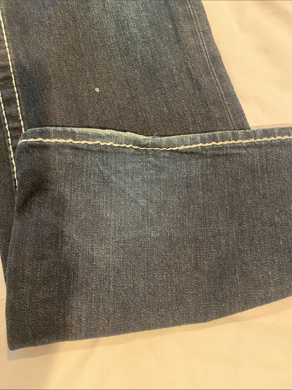 True Religion mens Indigo Flare Jeans with Signature Embroidered Pockets 30 32